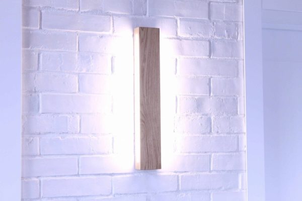 Sieniniai šviestuvai, Sieninis medinis šviestuvas OSKAR WL 50cm