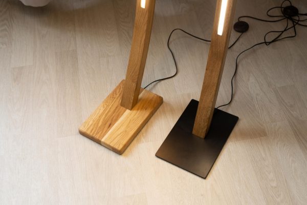Pastatomi šviestuvai, Pastatomas medinis šviestuvas VENERA