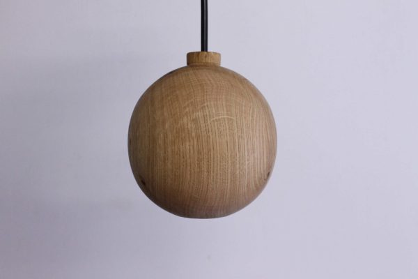 Pakabinami šviestuvai, Pakabinamas medinis šviestuvas JUPITER