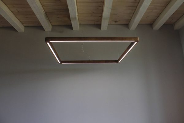 Pakabinami šviestuvai, Pakabinamas medinis šviestuvas Quadrat 60x60cm
