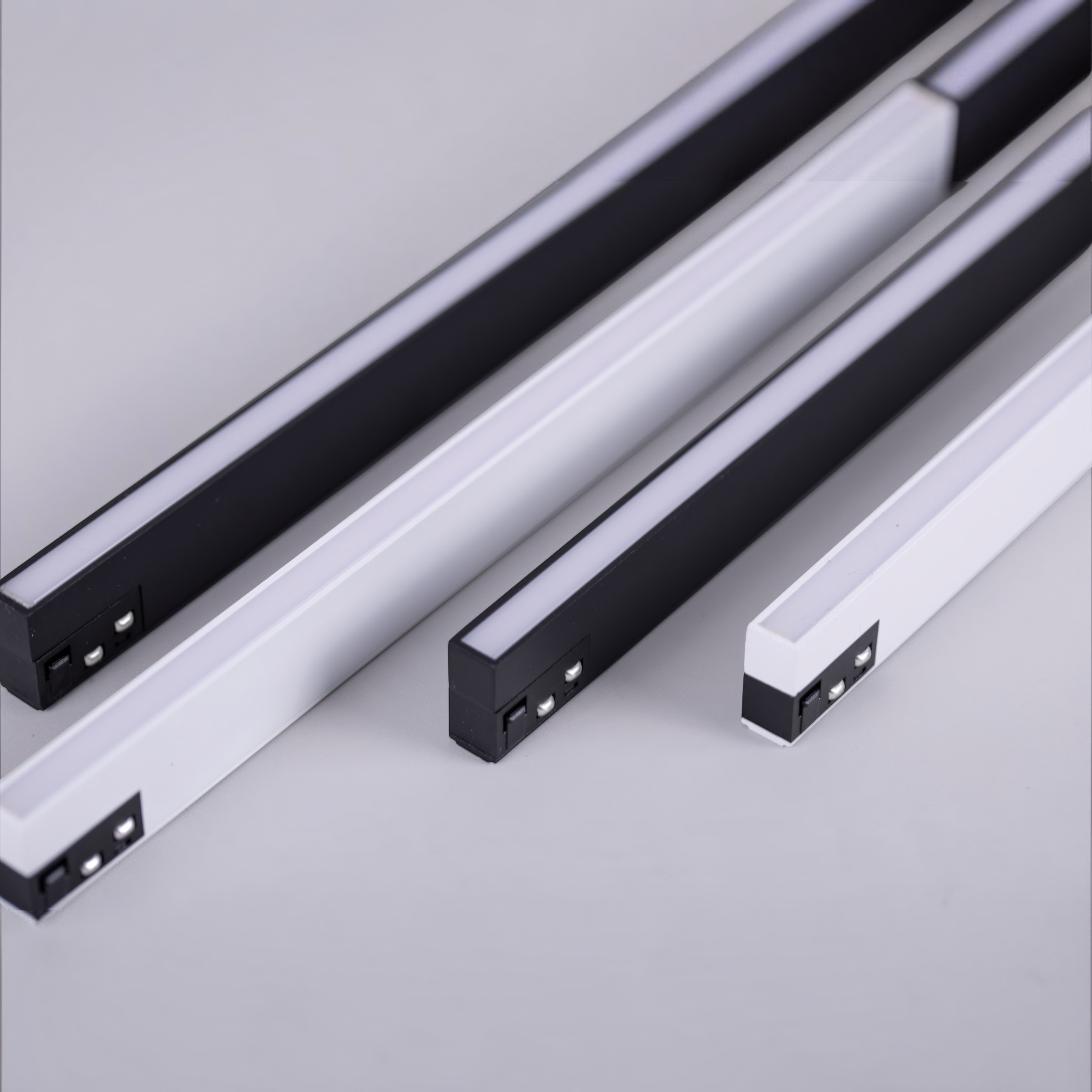 LOONARI SmartLINE STRIPE Loonari, Loonari STRIPE L LED šviestuvas 48V DC magnetinei bėginei sistemai, 20W
